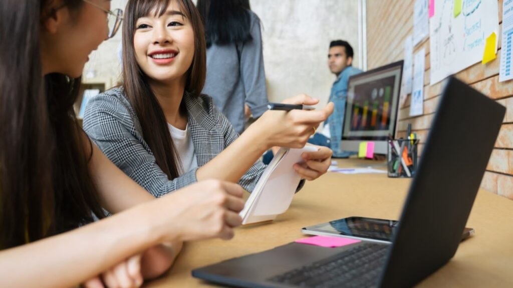 Increase Mental Health Literacy Across Your Organization by Heeding the advice of this workplace mental health consultant